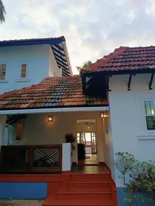Hidden Paradise : Beach Villa Kandakkadava