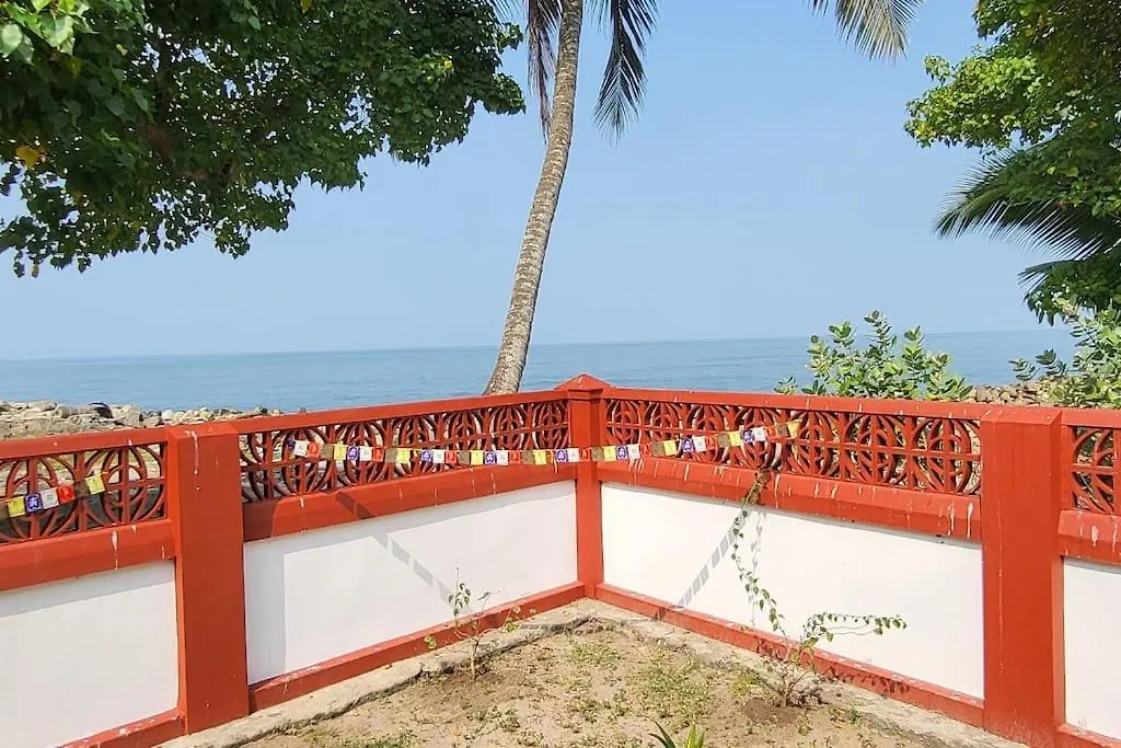 Hidden Paradise : Beach Villa Kandakkadava