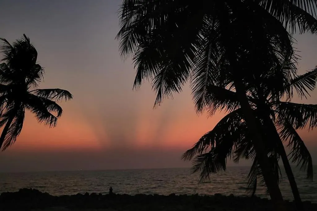 Hidden Paradise : Beach Villa Kandakkadava