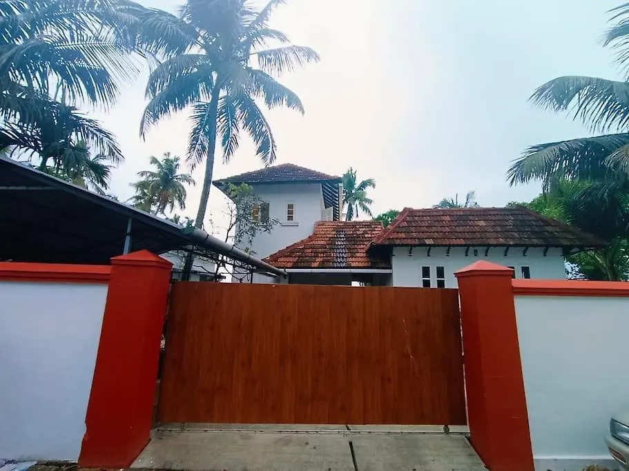 Hidden Paradise : Beach Villa Kandakkadava India