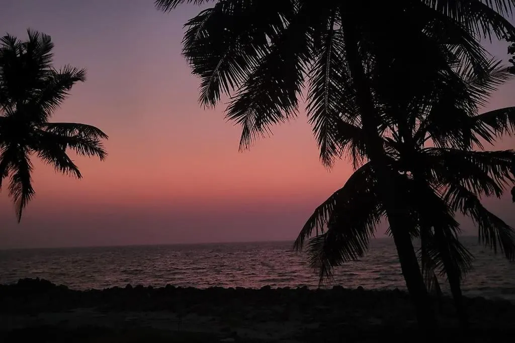 Hidden Paradise : Beach Villa Kandakkadava India
