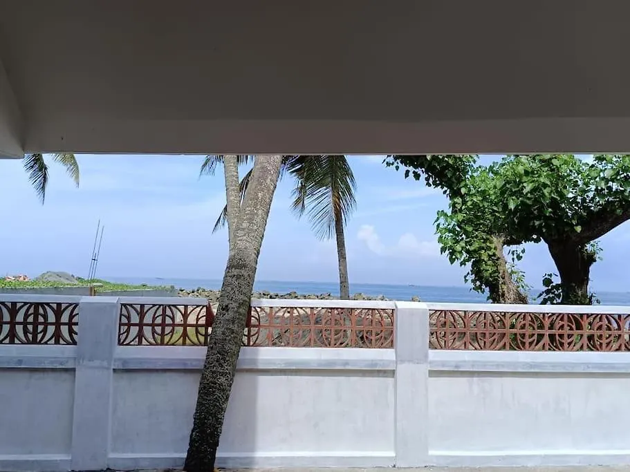 Hidden Paradise : Beach Villa Kandakkadava India